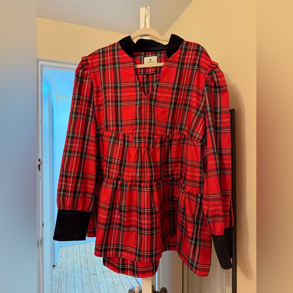 Tuckernuck blouse